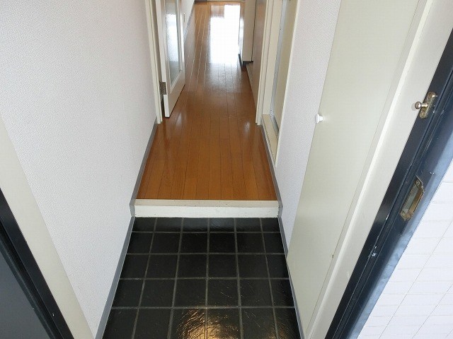 ハピネス水元 玄関