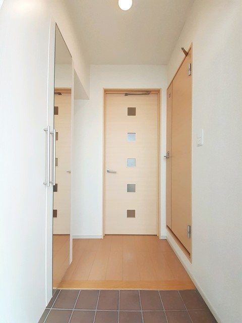 メゾン・ド・ソレイユ 玄関