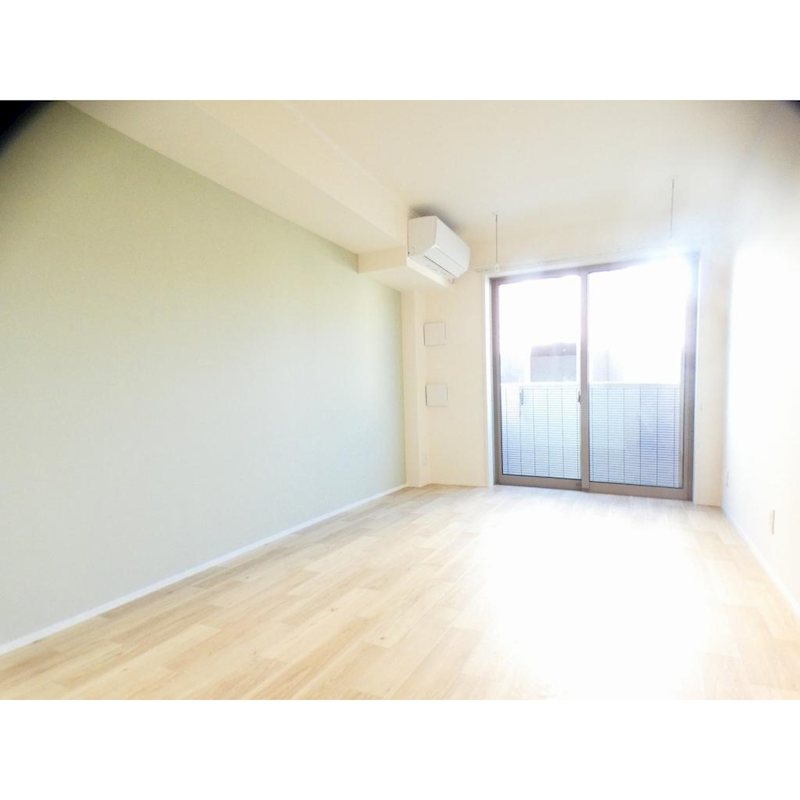 フォレスト　べべ リビング