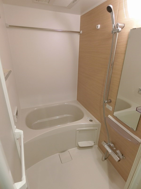 リブリ・レジデンス三ノ輪    風呂画像