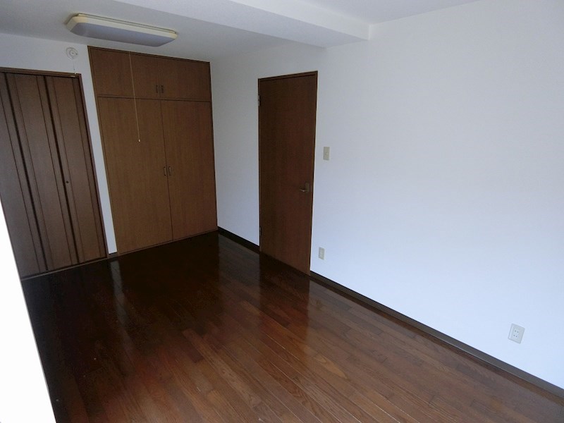 フラットソフィア  ベッドルーム