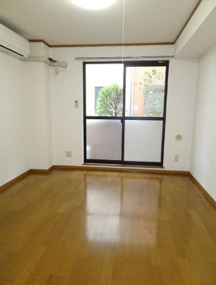 エターニティ リビング