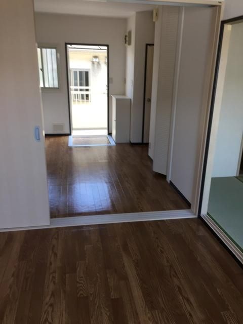 鈴木ハイツ 玄関