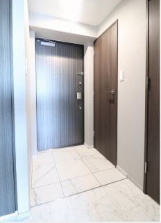 ＯＲＭＥ　ＣＯＵＲＴ　ＮＩＰＰＯＲＩ　ＥＡＳＴ 玄関