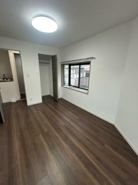 堀船３丁目戸建て リビング