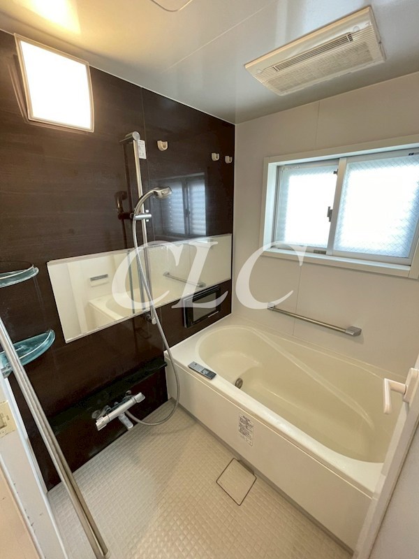 Totsu Residence Kaminarimon(ﾄｳﾂｳ　ﾚｼﾞﾃﾞﾝｽ　ｶﾐﾅﾘﾓﾝ) 風呂画像