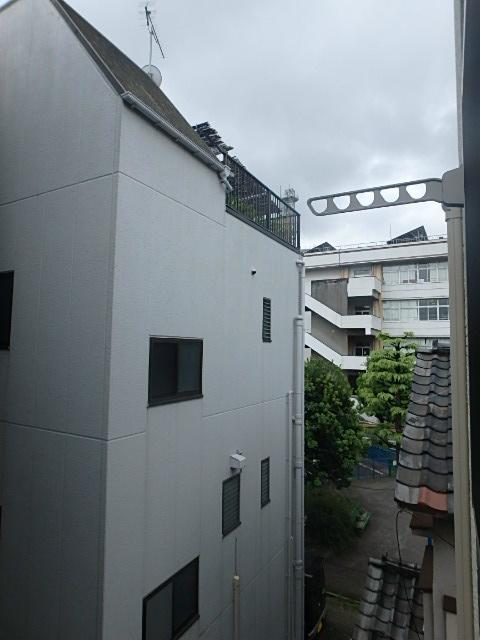 ファーストホーム森下  ベランダ