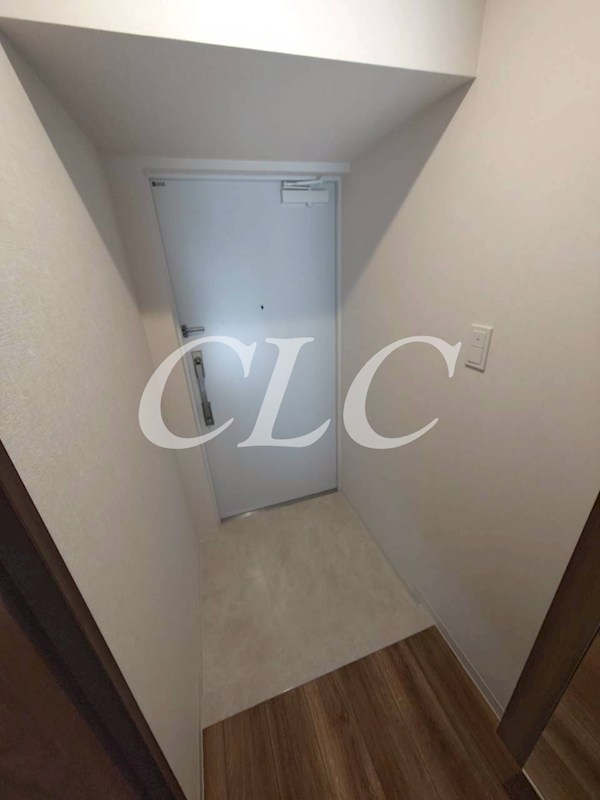 タイガーアパートメント 玄関