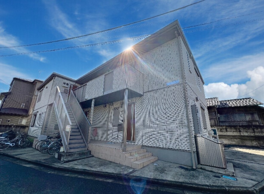 ブルー・イン・スカイ・シティ 外観