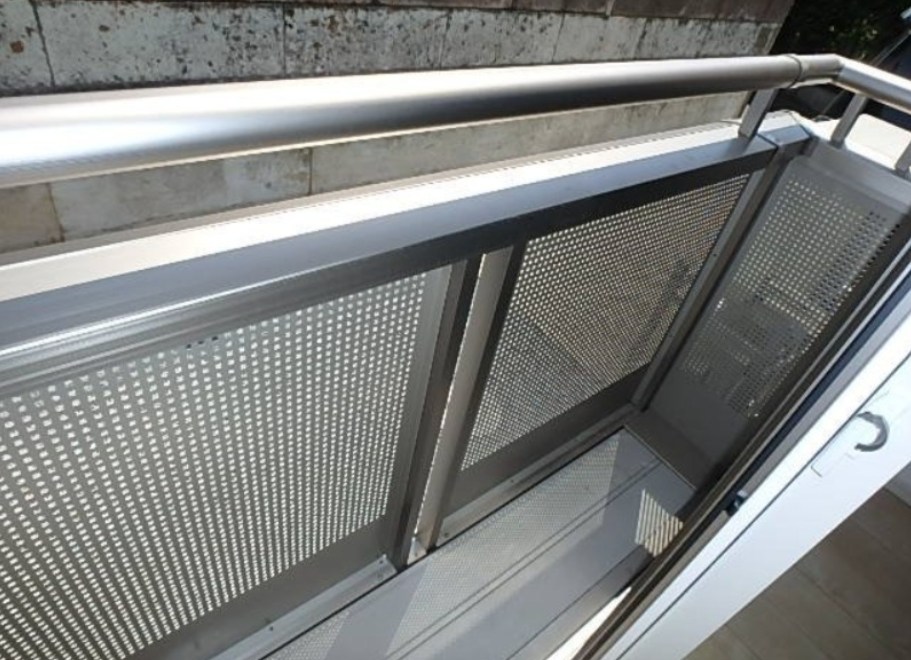 ブルー・イン・スカイ・シティ ベランダ