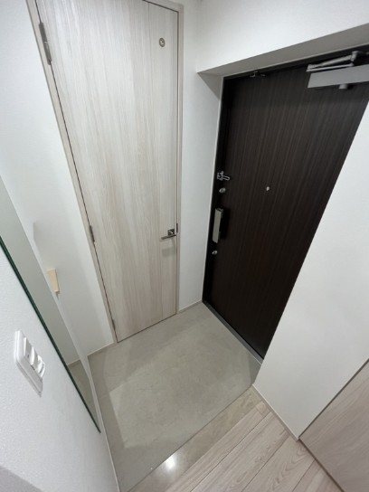 スプランディッド西日暮里 玄関