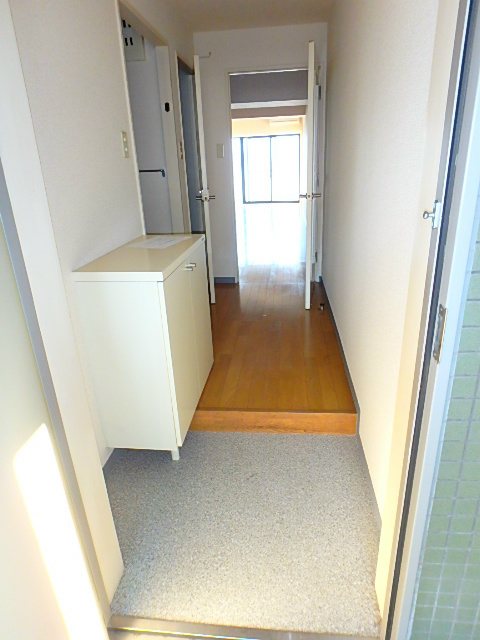 メゾントルチュベルト 玄関