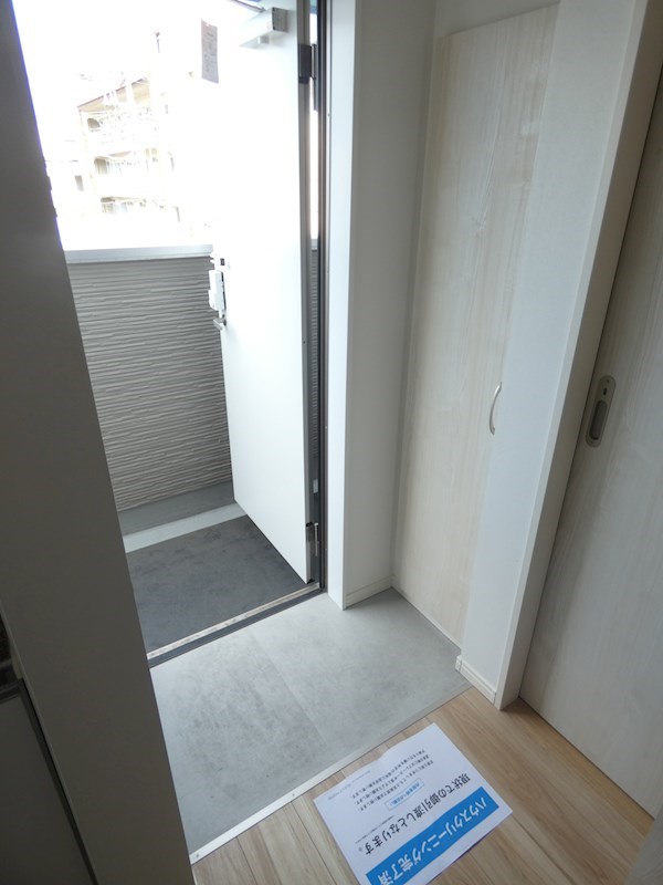 アウリー綾瀬 玄関