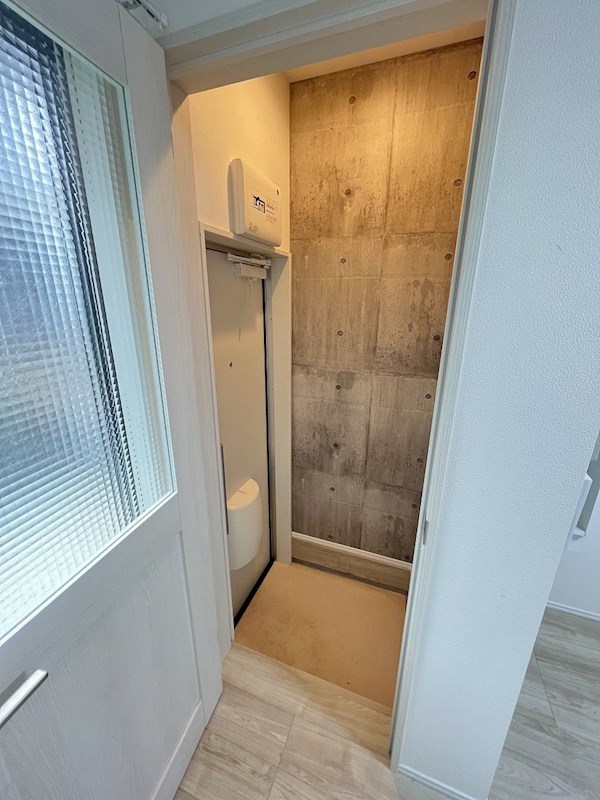 プラネット 玄関