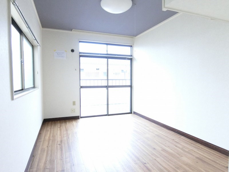 ロゼ７ リビング