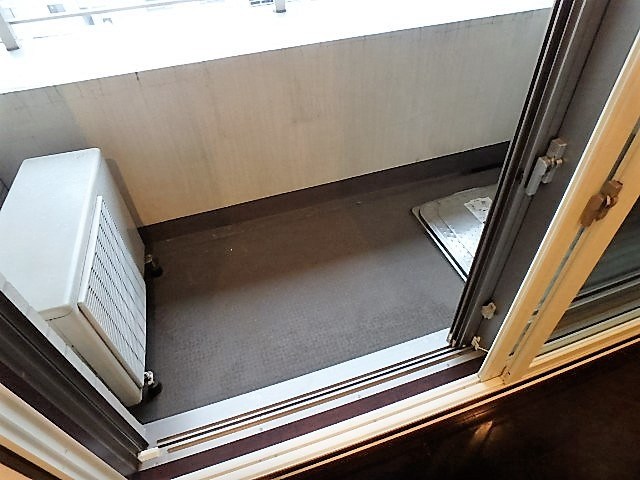 ドゥーエ日本橋  ベランダ