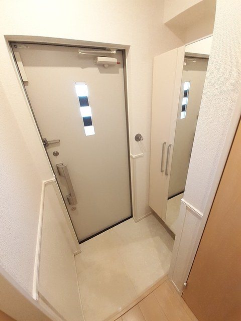 プランタン2 玄関