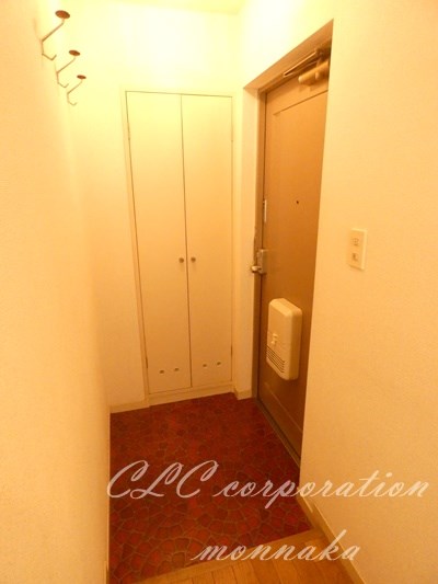 リバーサイドテラス  玄関