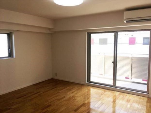 ニューシティアパートメンツ亀戸  リビング