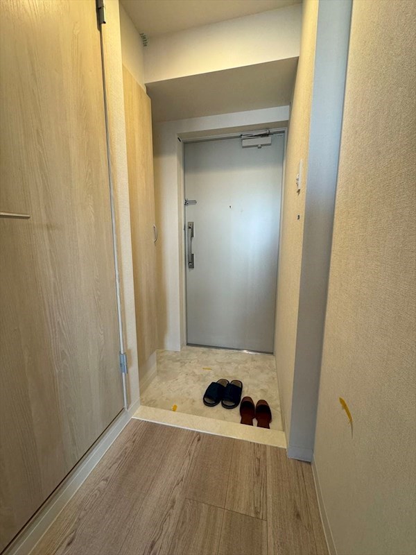レジデンスホクサイ 玄関