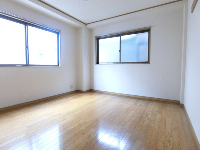 松田ビル ベッドルーム