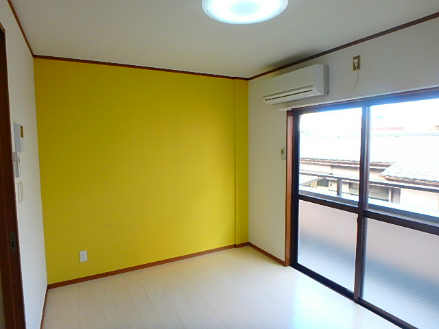 ＭＴハイツ   リビング