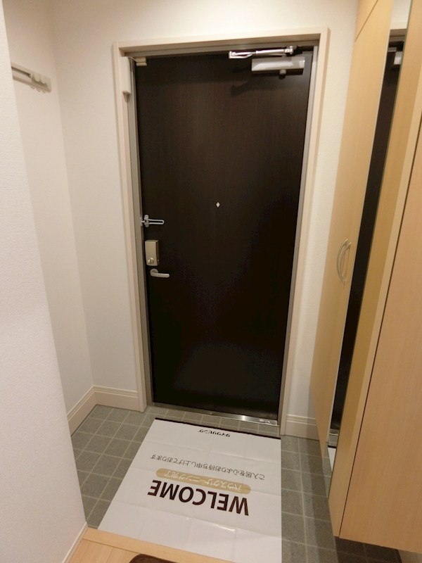 ル・ブラン立花 玄関