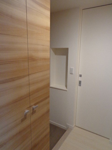 ラフィーネブラン 玄関