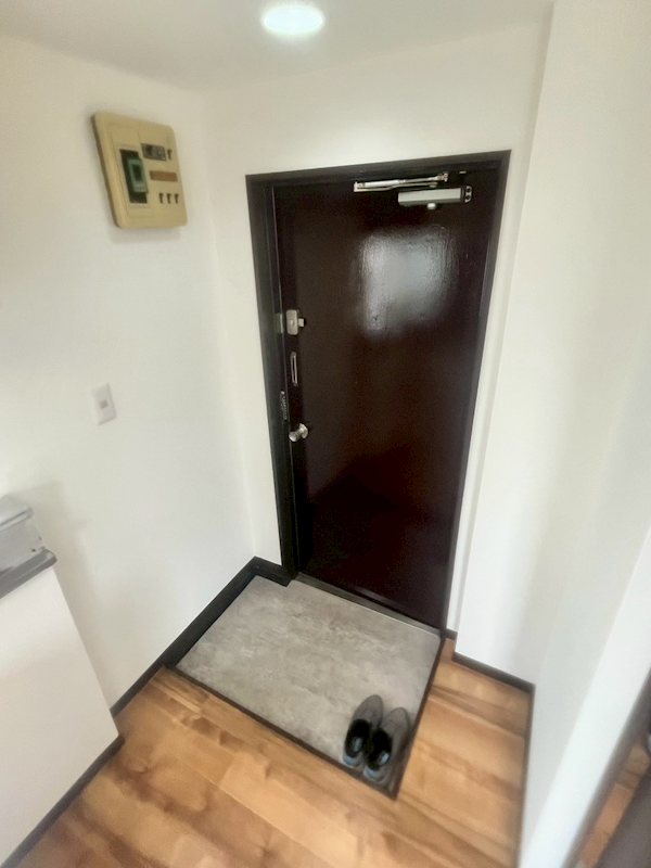 幸栄ハイツ 玄関