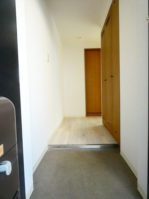 ＹＳビル  玄関