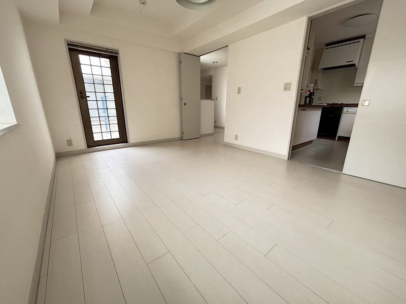 代々木1丁目戸建 リビング