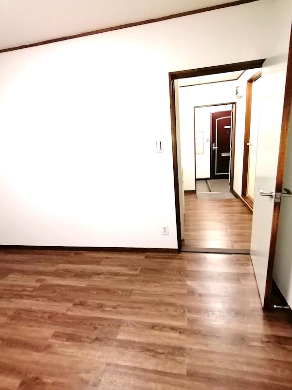 光ビル ベッドルーム