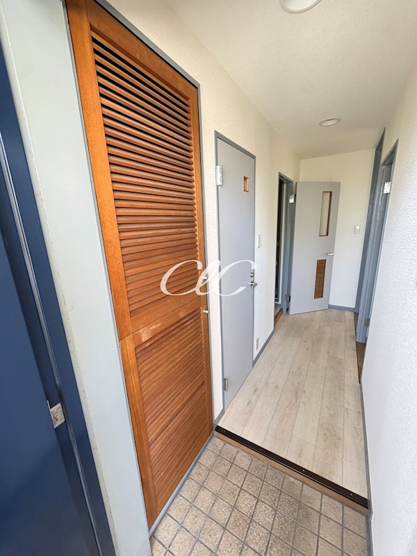 プラチナKODAヒルズ 玄関