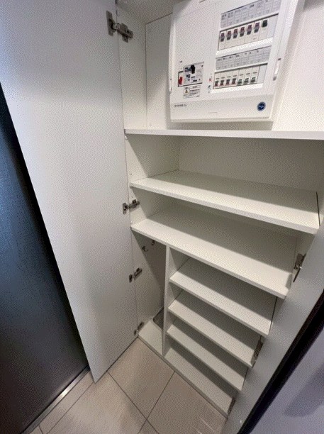 アイル　プレミアム東京西新井 玄関