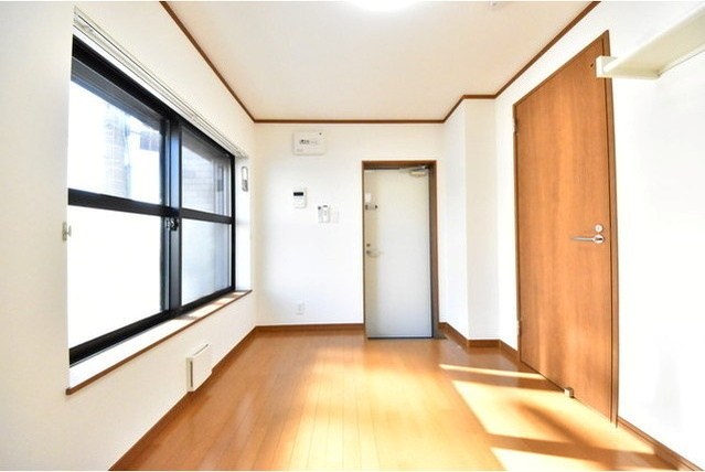 シャンテ綾瀬 玄関