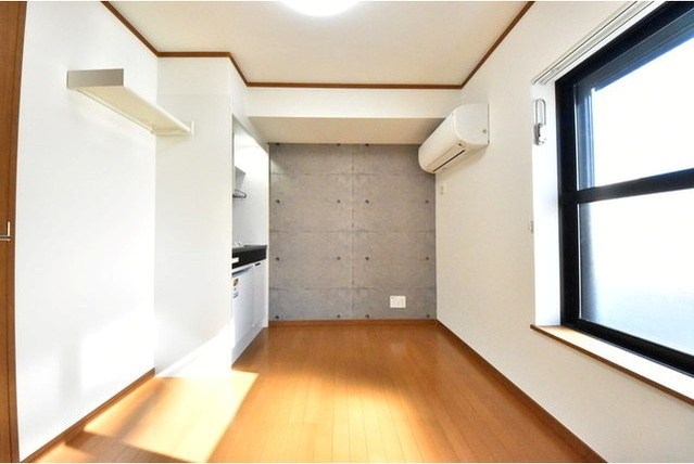 シャンテ綾瀬 リビング