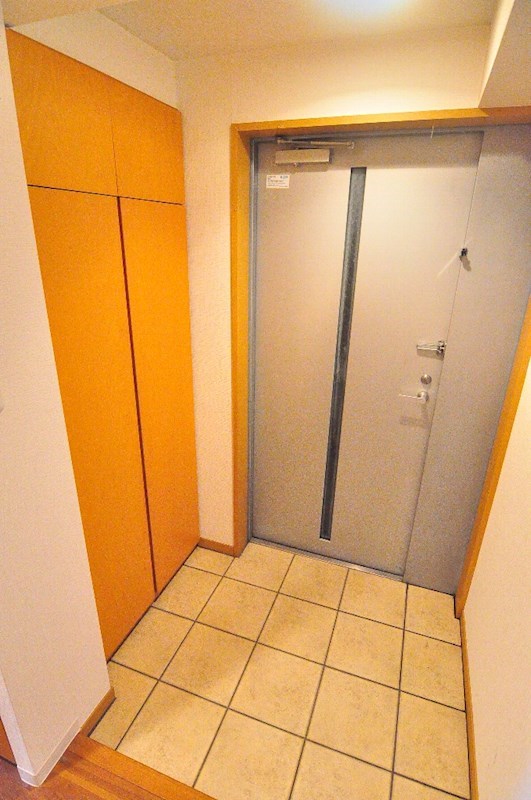 ジェネラスパレス 玄関