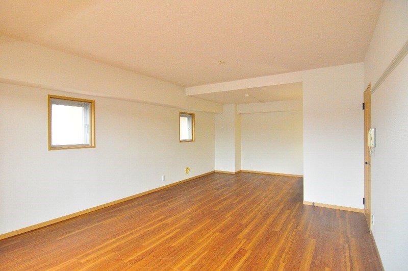 ジェネラスパレス リビング