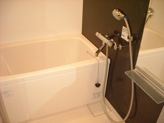 ラグジュアリーアパートメント王子神谷   風呂画像