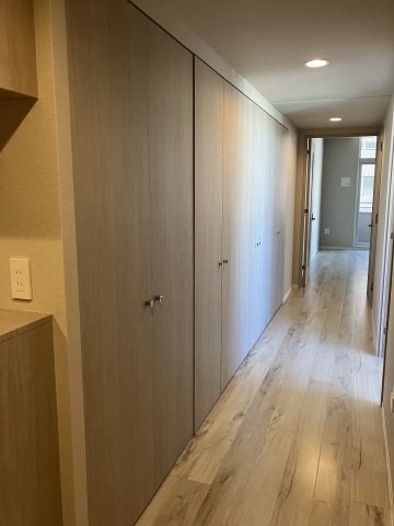 プライムアーバン新川 玄関