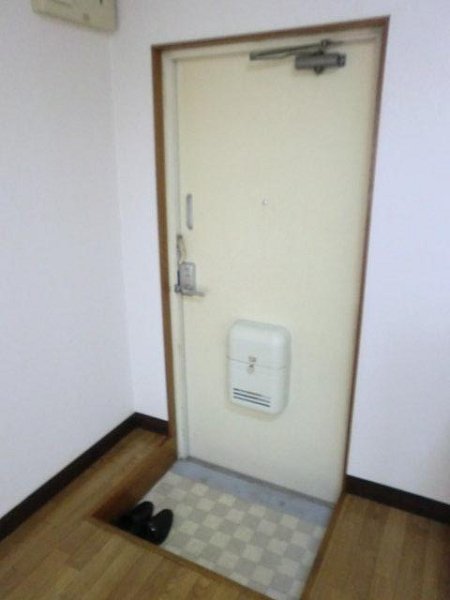 ハイム高城 玄関