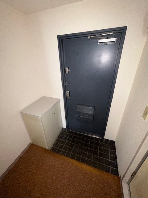 WING21　A棟 玄関