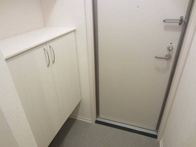 アピテ・K 千束 玄関