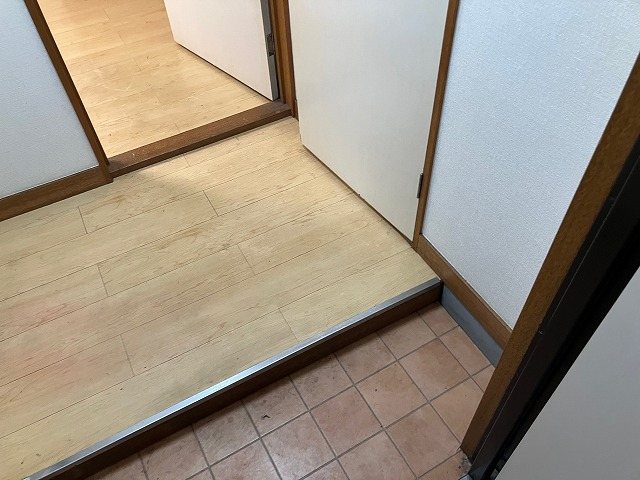 ジュネス西日暮里 玄関