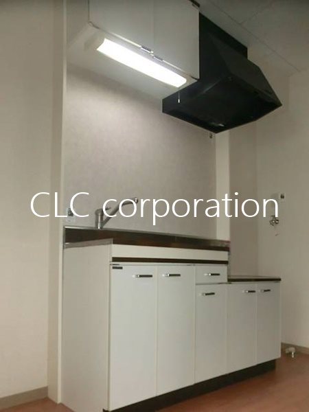 ツヴァイモースト  キッチン