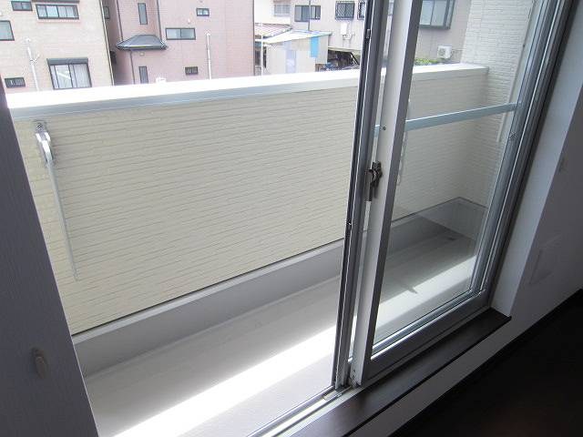 クロバーハイツＢ棟 ベランダ