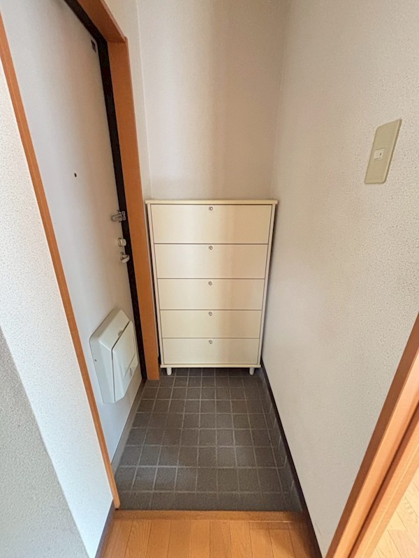 ＶＩＳＵＡＬ　１   玄関