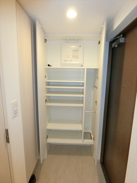 クロスレジデンス日本橋浜町 玄関