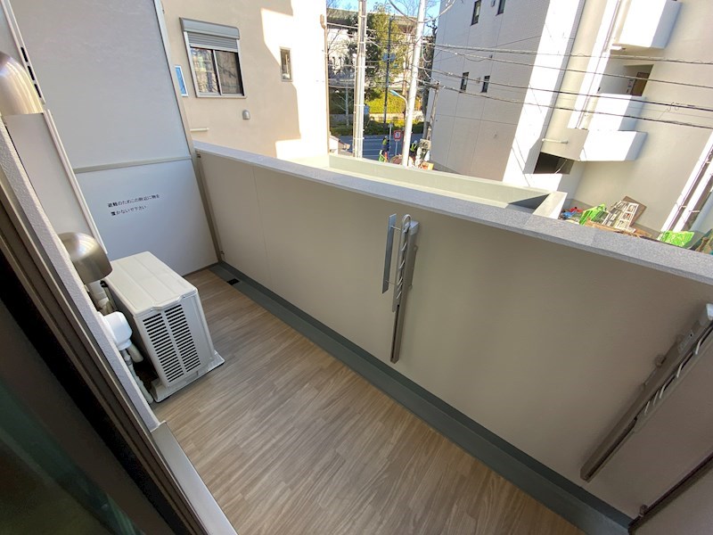 ラティエラ王子飛鳥山 ベランダ