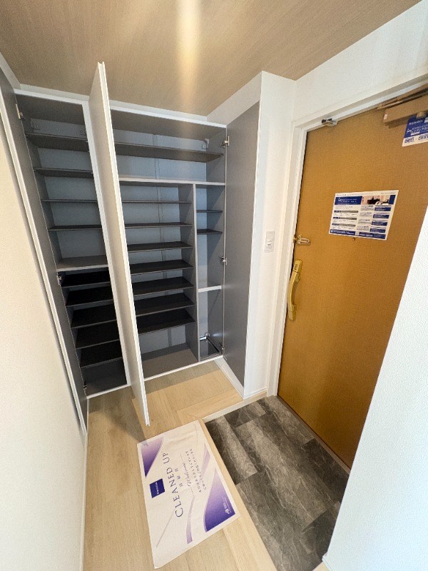 レジディア日本橋人形町 玄関